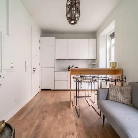 Cozy 1br Getaway Intendente | By Airnest Appartement Lisboa