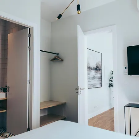 Cozy 1br Getaway Intendente | By Airnest * Lizbona